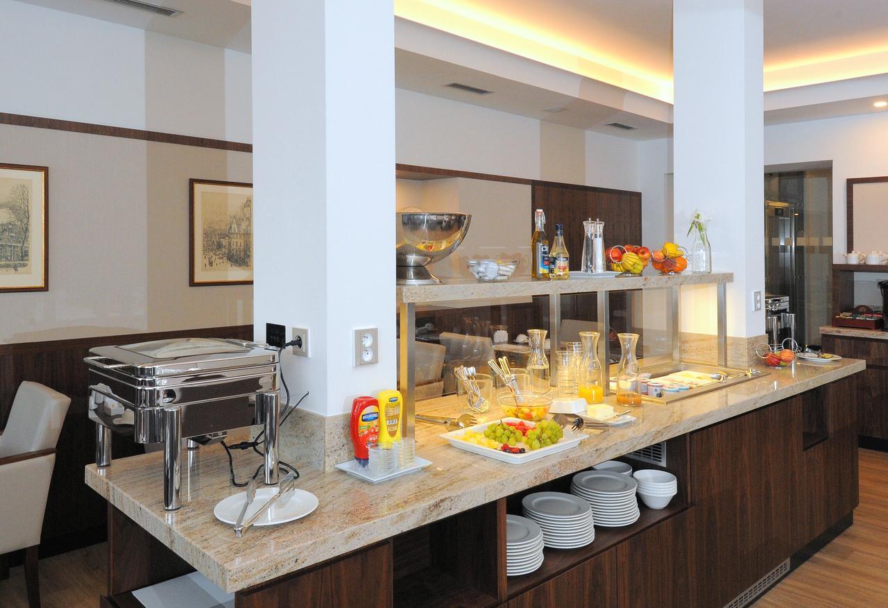 Hotel Kramer Opava Bagian luar foto