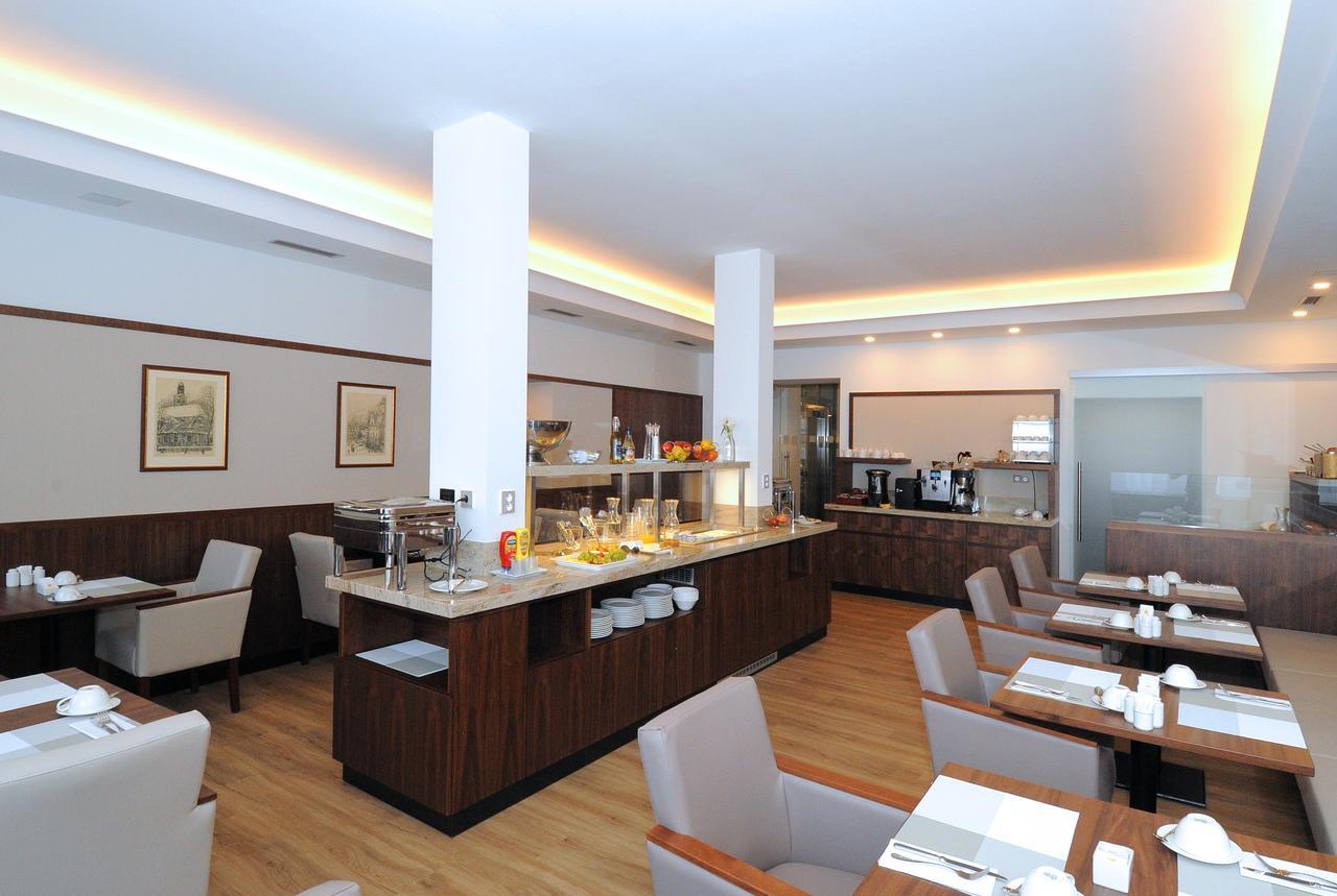 Hotel Kramer Opava Bagian luar foto