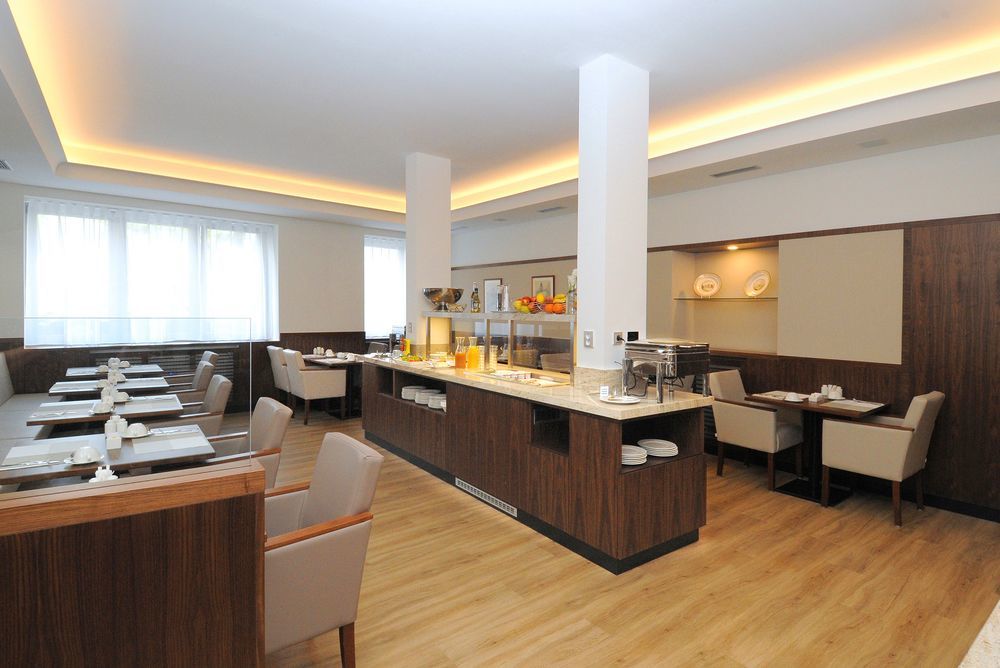Hotel Kramer Opava Bagian luar foto